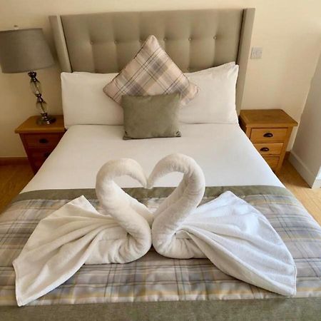 אינברנס Waverley Inn Holiday Apartments מראה חיצוני תמונה
