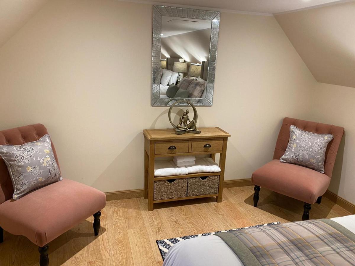 אינברנס Waverley Inn Holiday Apartments מראה חיצוני תמונה