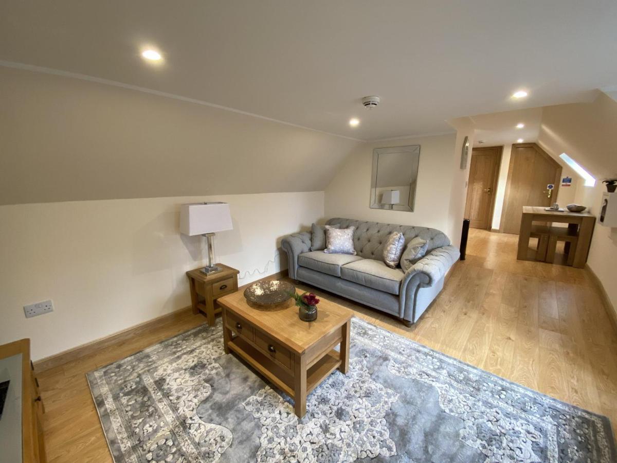 אינברנס Waverley Inn Holiday Apartments מראה חיצוני תמונה