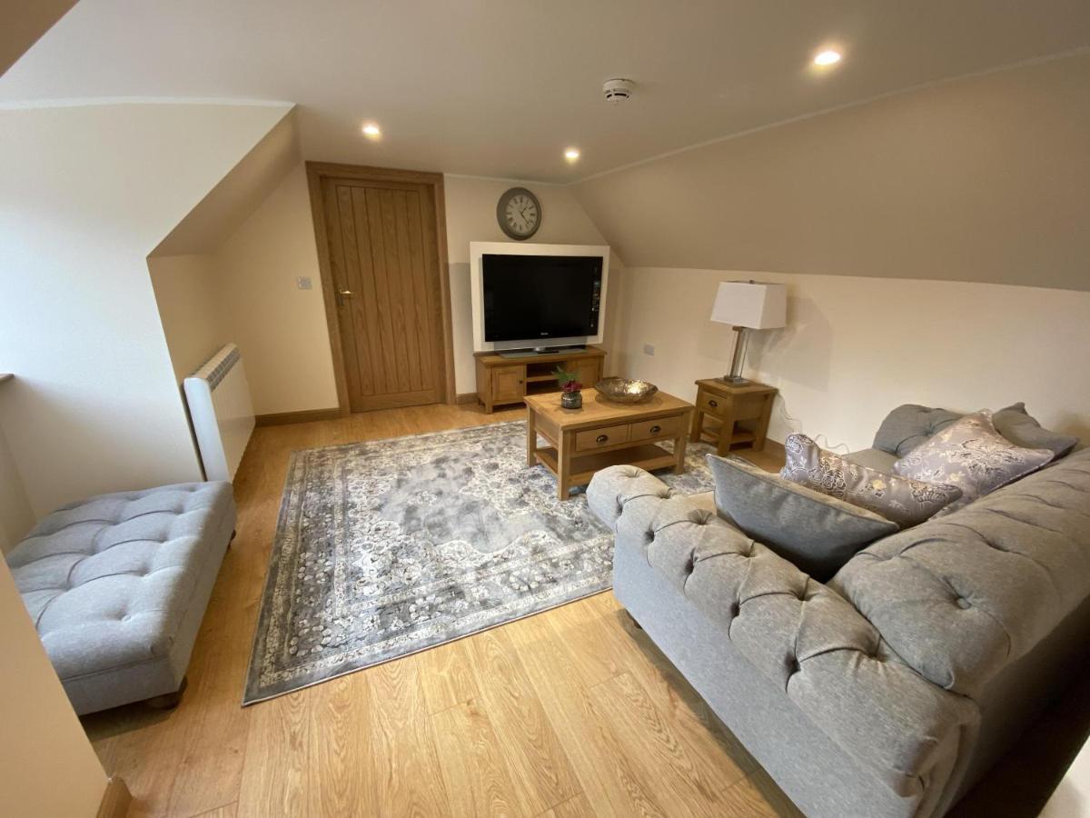 אינברנס Waverley Inn Holiday Apartments מראה חיצוני תמונה