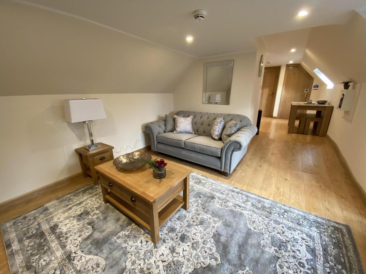 אינברנס Waverley Inn Holiday Apartments מראה חיצוני תמונה