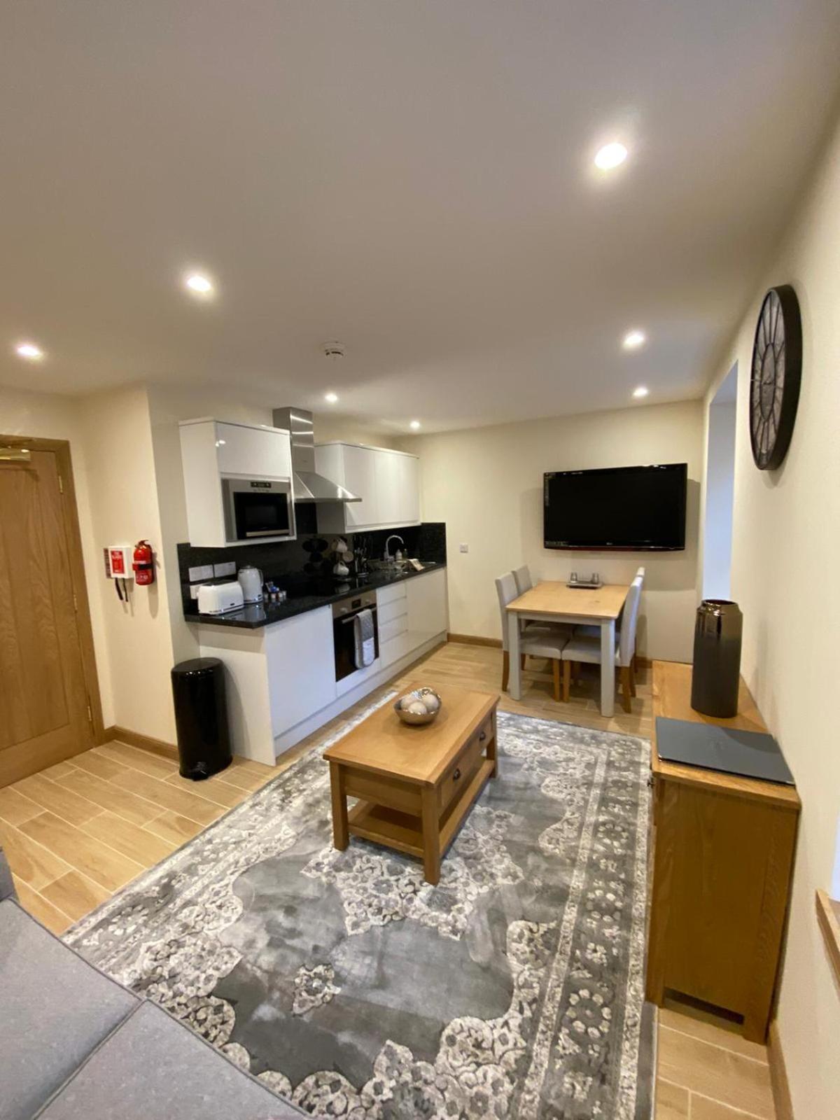אינברנס Waverley Inn Holiday Apartments חדר תמונה