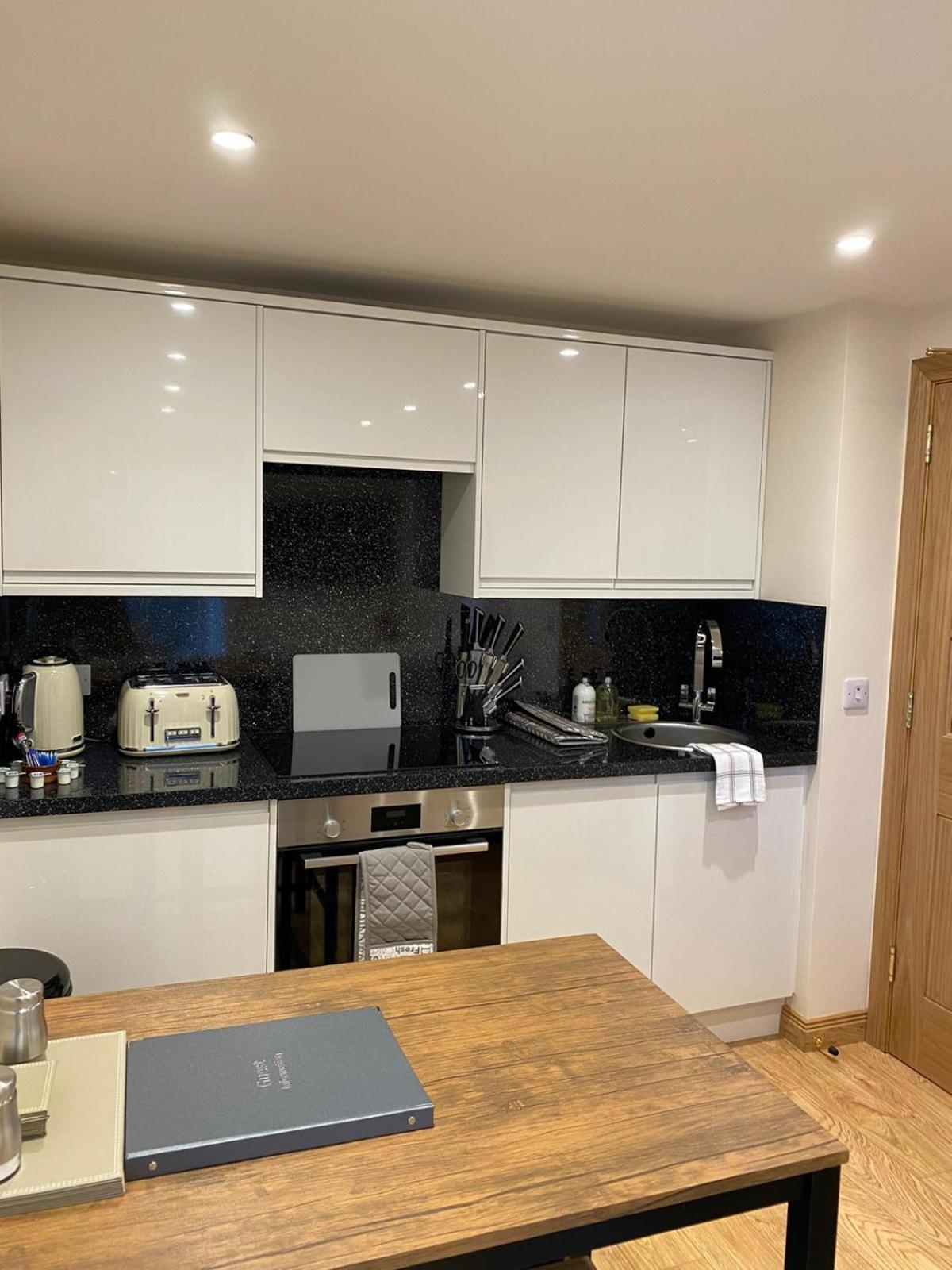 אינברנס Waverley Inn Holiday Apartments חדר תמונה