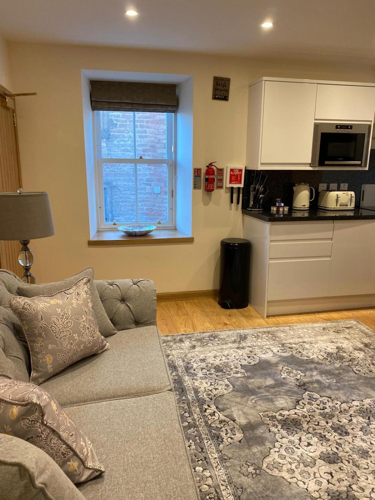 אינברנס Waverley Inn Holiday Apartments חדר תמונה